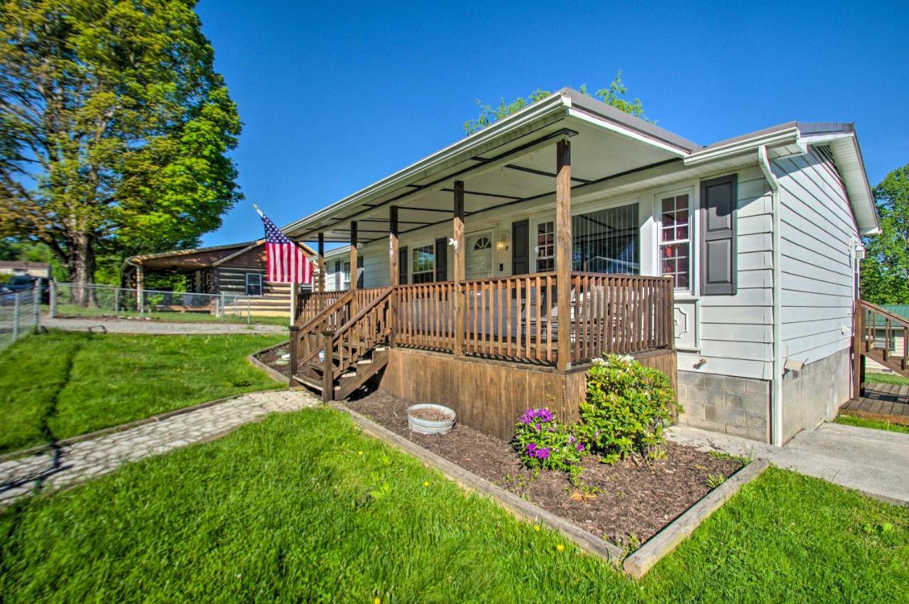 Dog-Friendly Fayetteville Home With Hot Tub! Zewnętrze zdjęcie